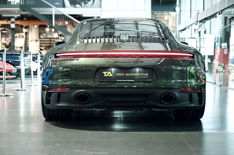 Porsche 992 Carrera GTS