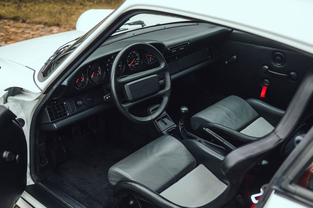 Porsche 964 Carrera RS