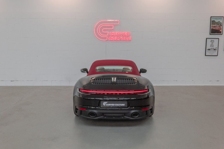 Porsche 992 Carrera 4 GTS