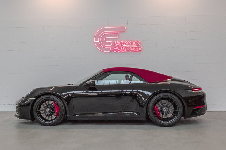 Porsche 992 Carrera 4 GTS