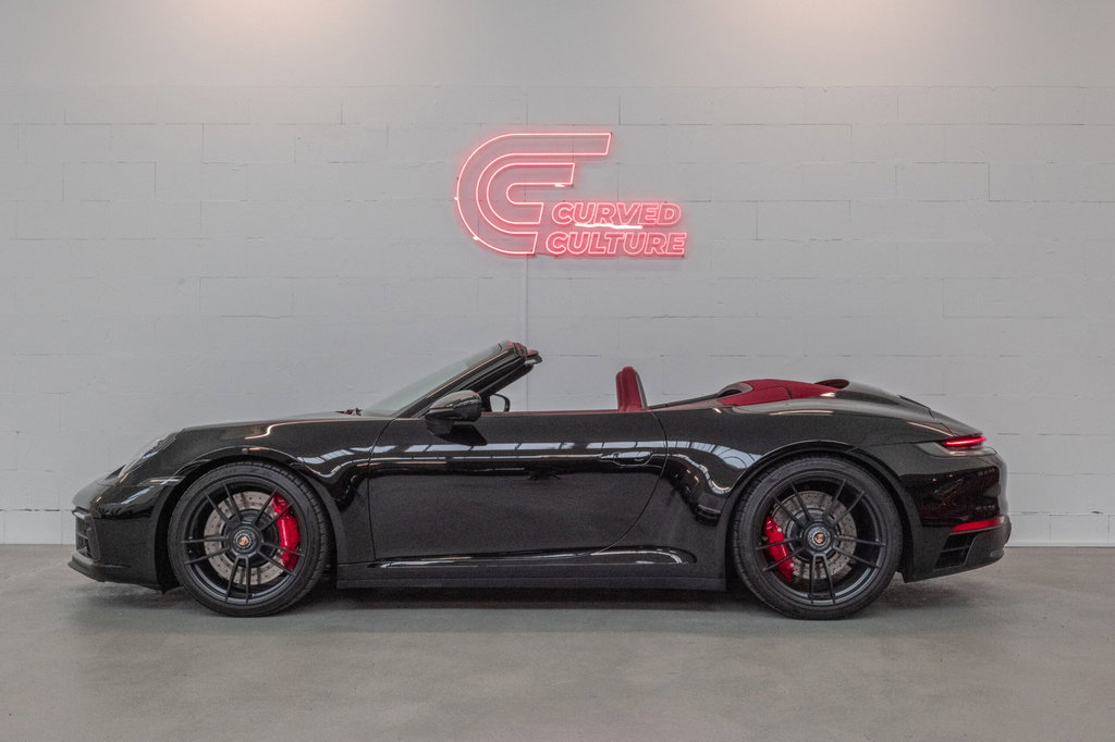 Porsche 992 Carrera 4 GTS