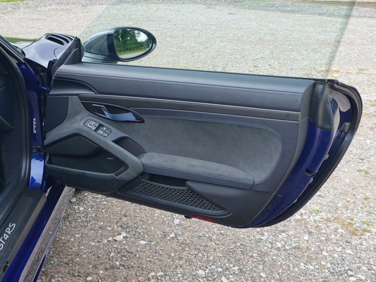 Porsche 718 Cayman GT4 RS