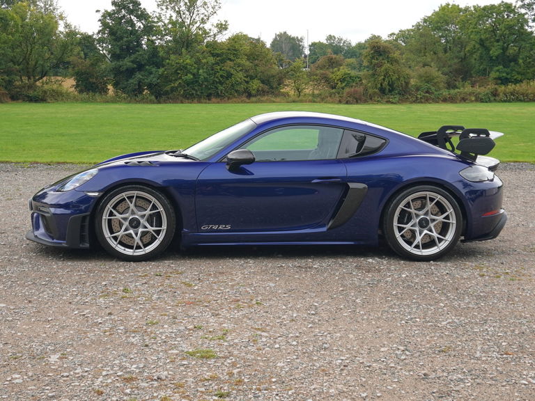 Porsche 718 Cayman GT4 RS