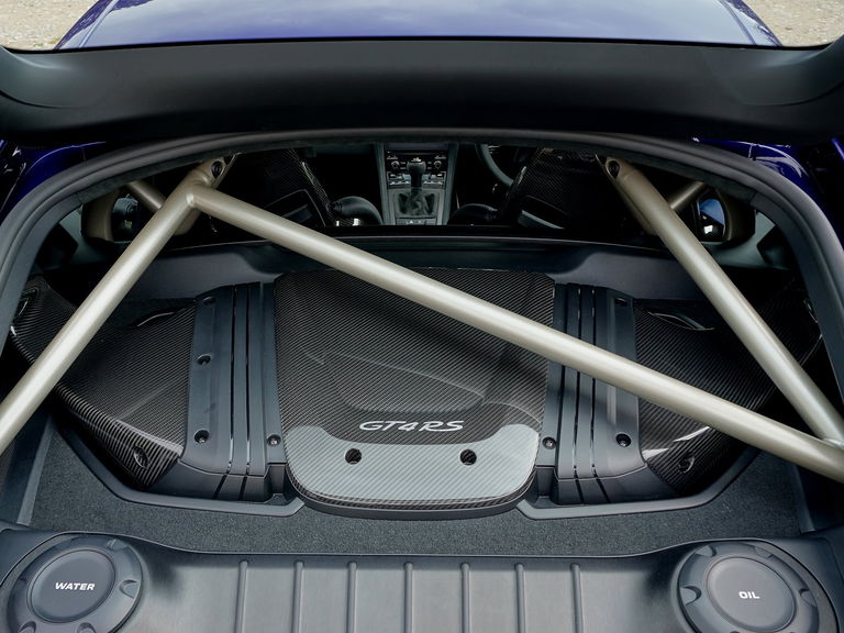 Porsche 718 Cayman GT4 RS