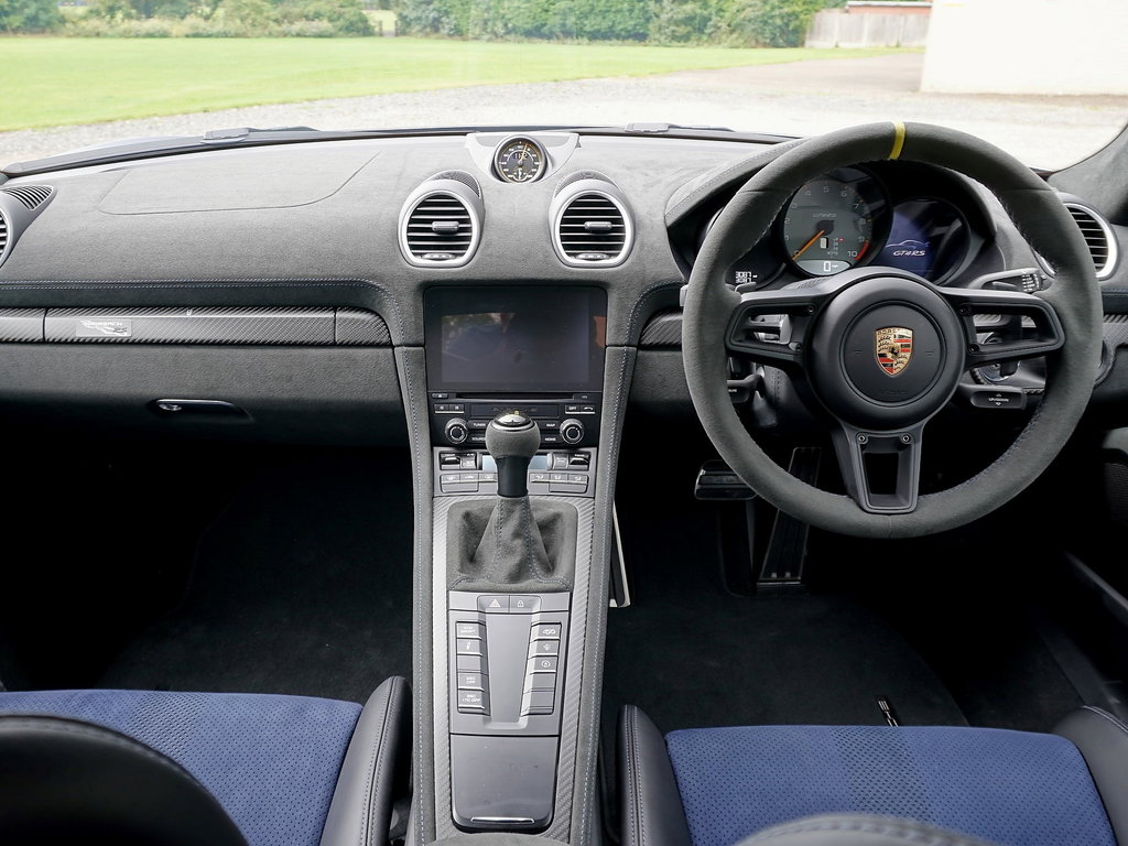 Porsche 718 Cayman GT4 RS