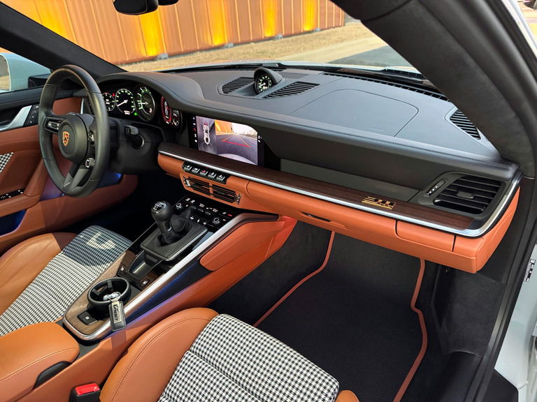 Porsche 992 Sport Classic