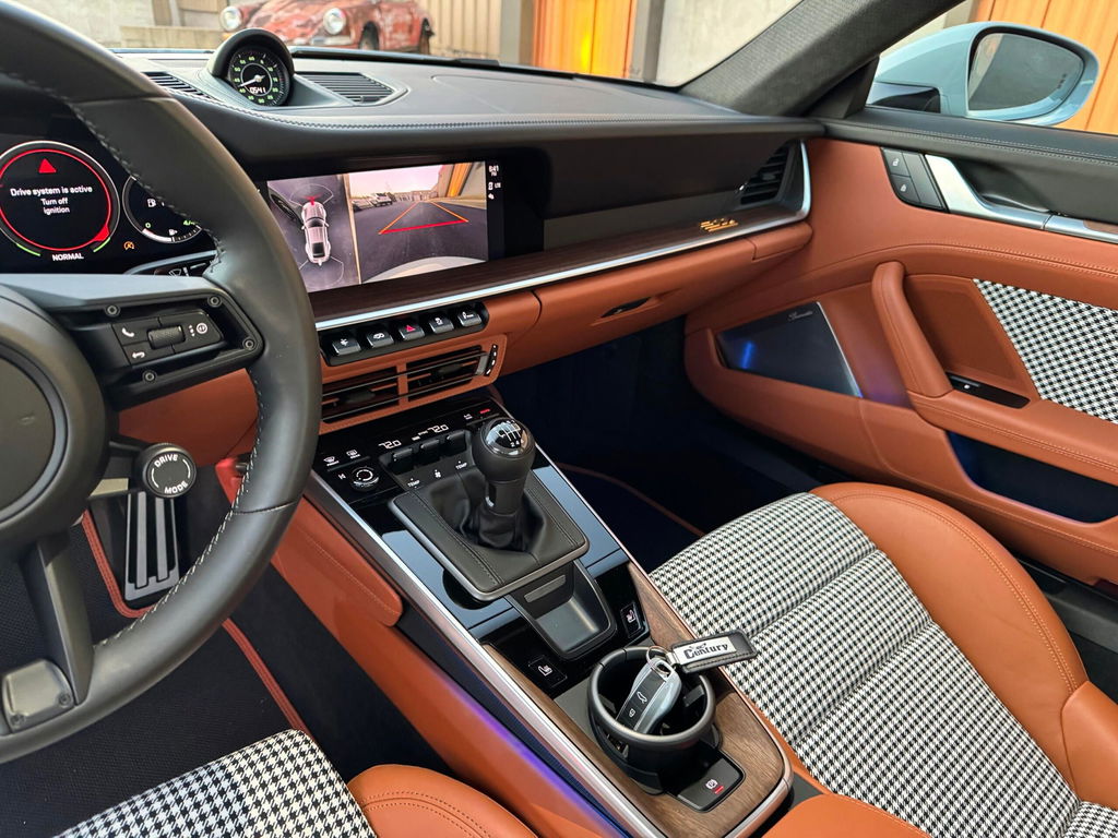 Porsche 992 Sport Classic