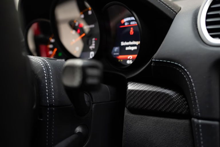 Porsche 718 Cayman GT4 RS