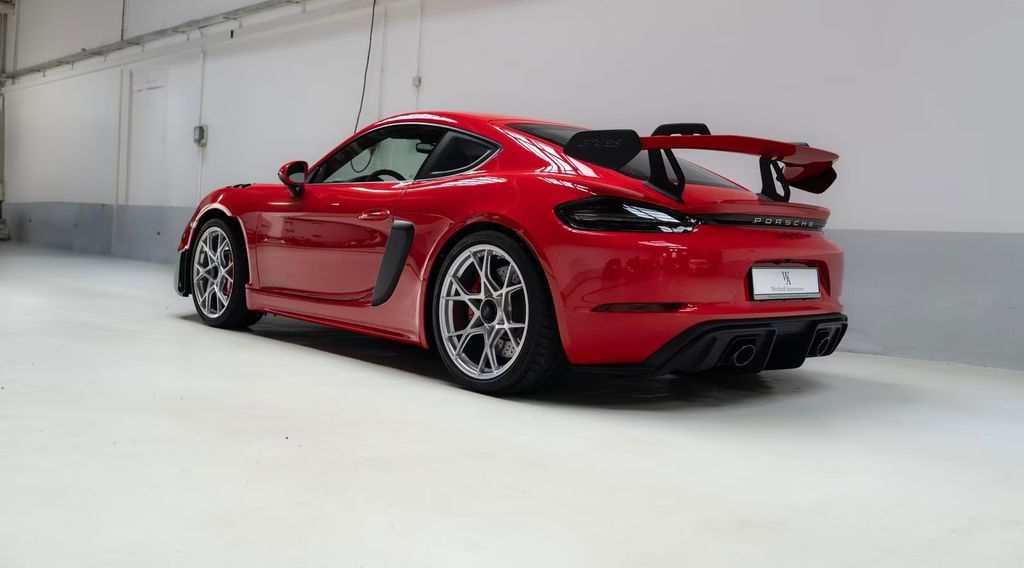 Porsche 718 Cayman GT4 RS