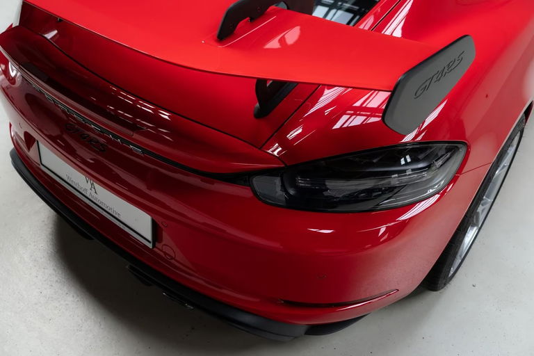 Porsche 718 Cayman GT4 RS