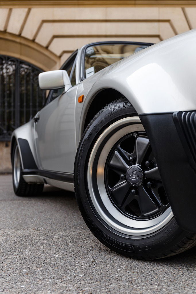 Porsche 911 Turbo 3.3