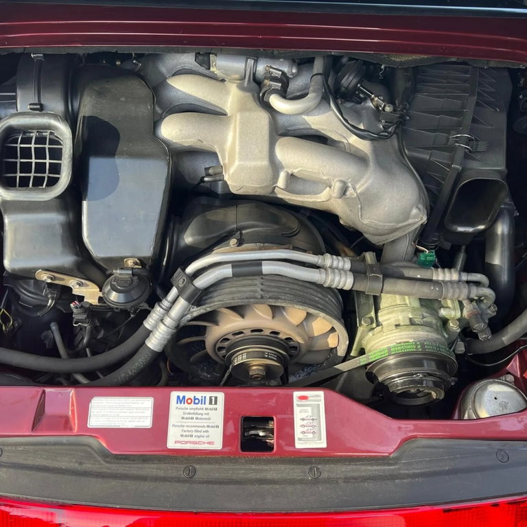 Porsche 993 Carrera 4S