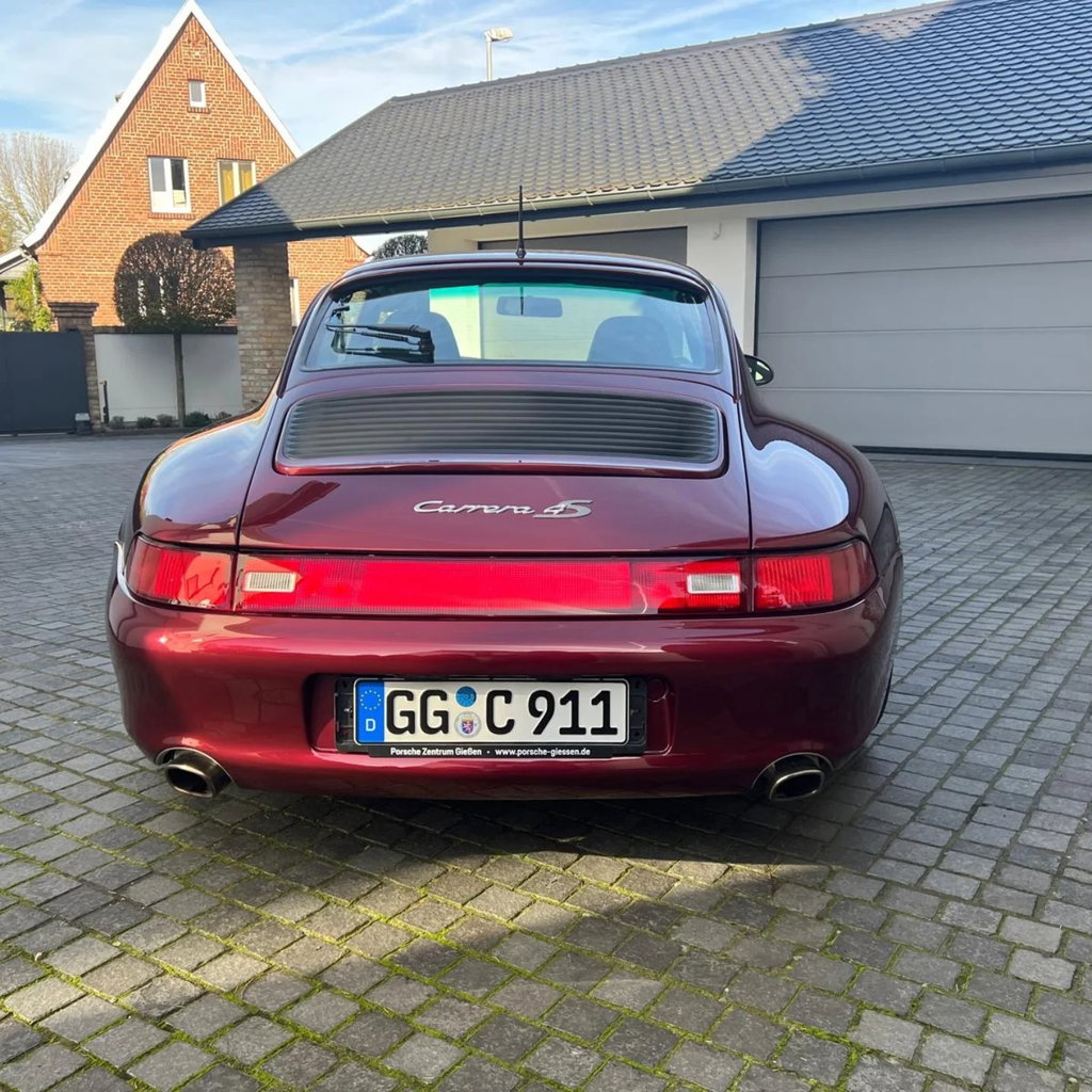 Porsche 993 Carrera 4S