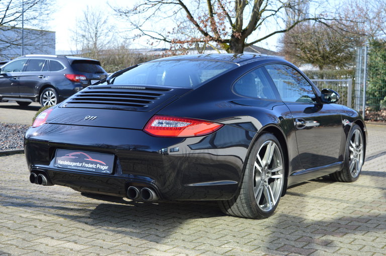 Porsche 997.2 Carrera Black Edition