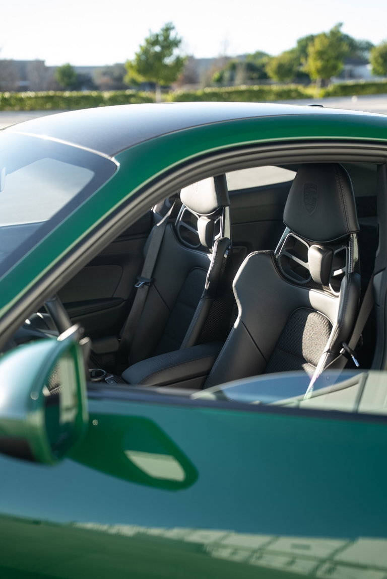 Porsche 992 GT3 Touring