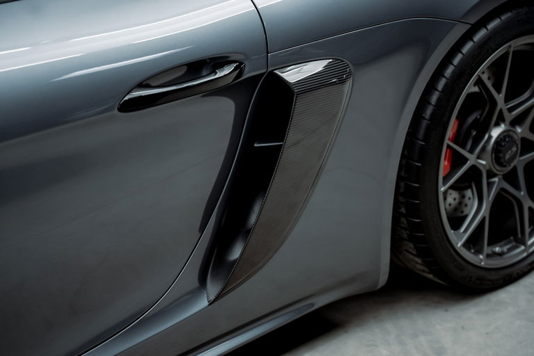 Porsche 718 Spyder RS