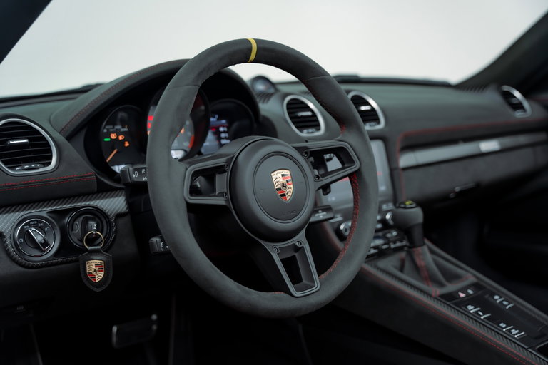 Porsche 718 Spyder RS
