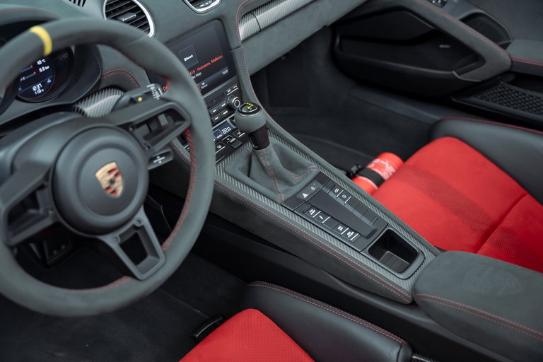 Porsche 718 Spyder RS