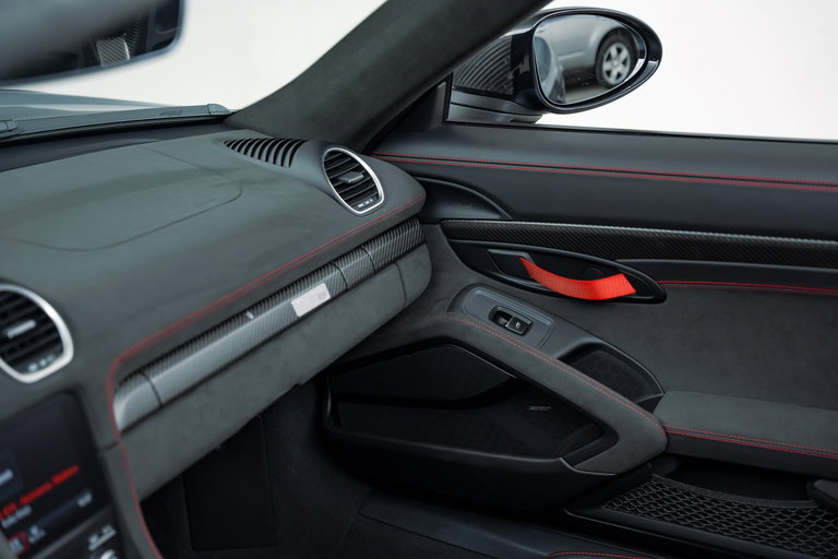 Porsche 718 Spyder RS