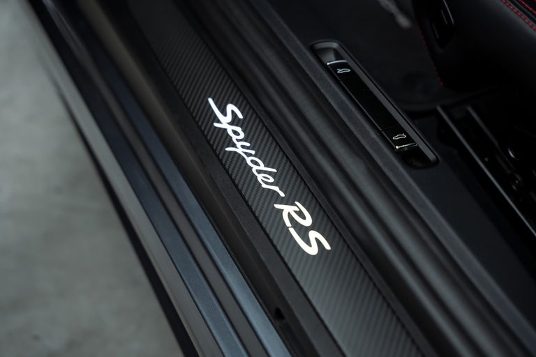 Porsche 718 Spyder RS