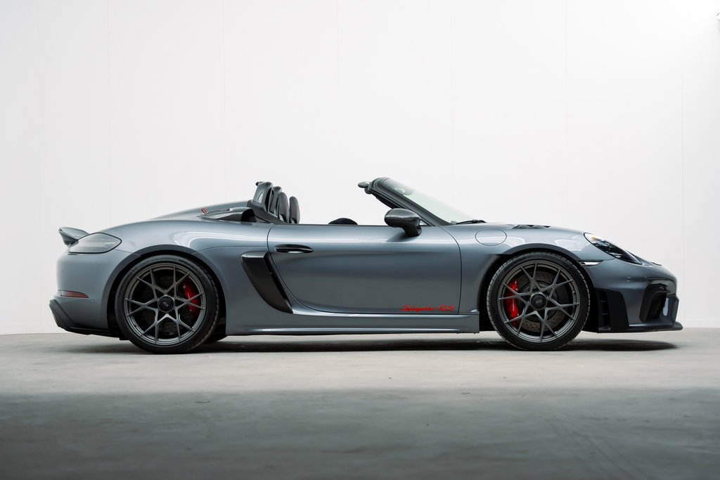 Porsche 718 Spyder RS