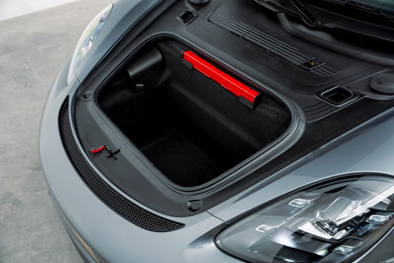 Porsche 718 Spyder RS