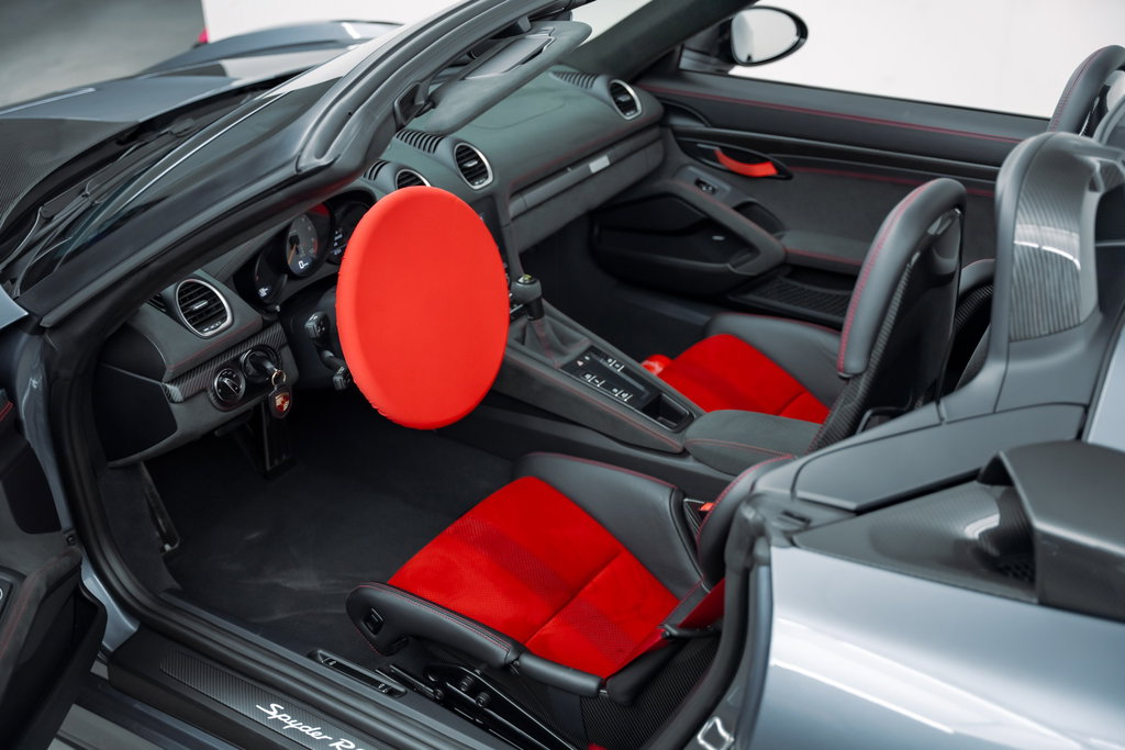 Porsche 718 Spyder RS