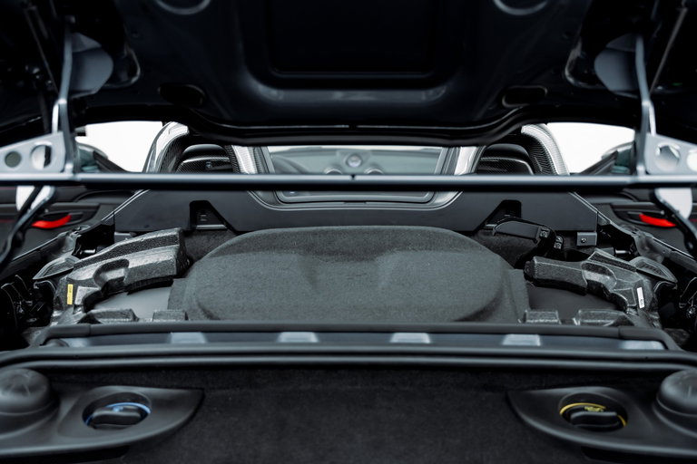 Porsche 718 Spyder RS