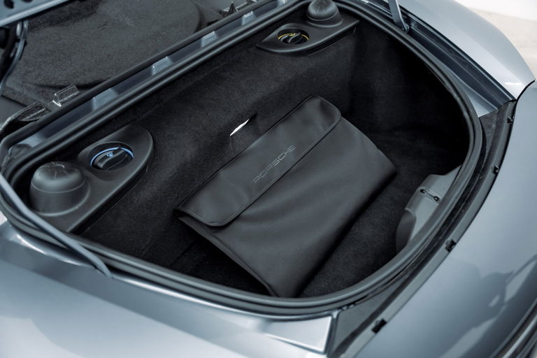 Porsche 718 Spyder RS