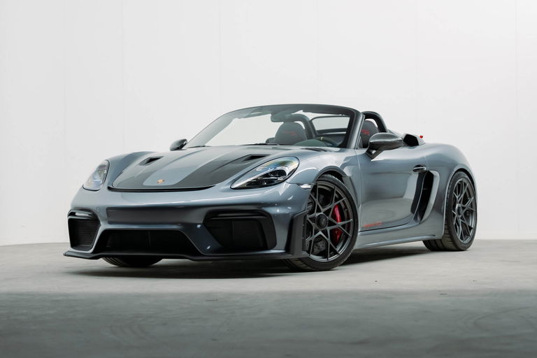 Porsche 718 Spyder RS