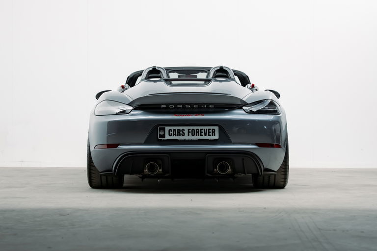 Porsche 718 Spyder RS