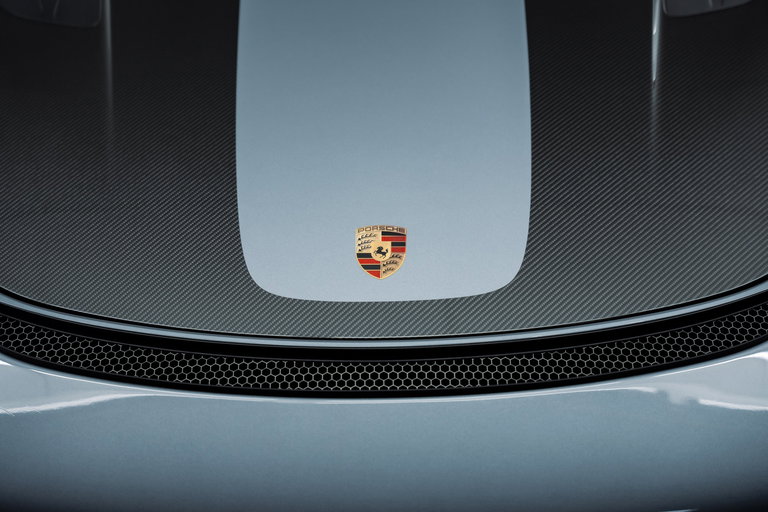 Porsche 718 Spyder RS