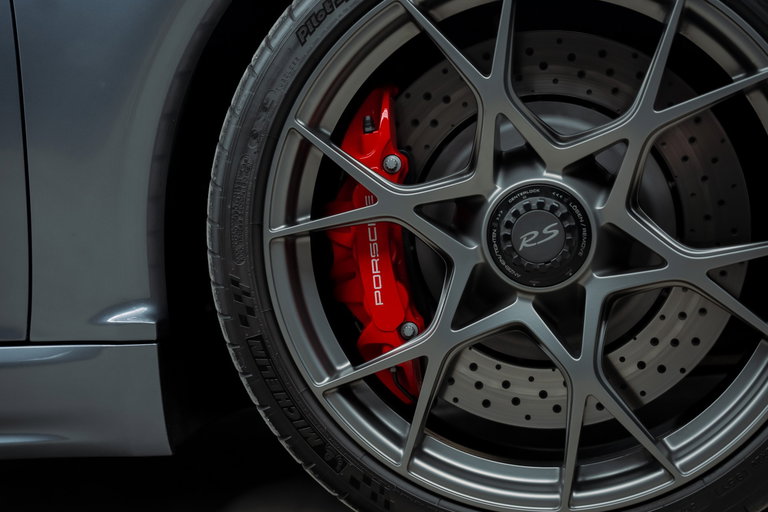 Porsche 718 Spyder RS
