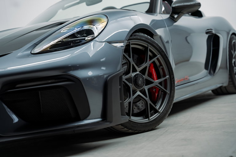 Porsche 718 Spyder RS