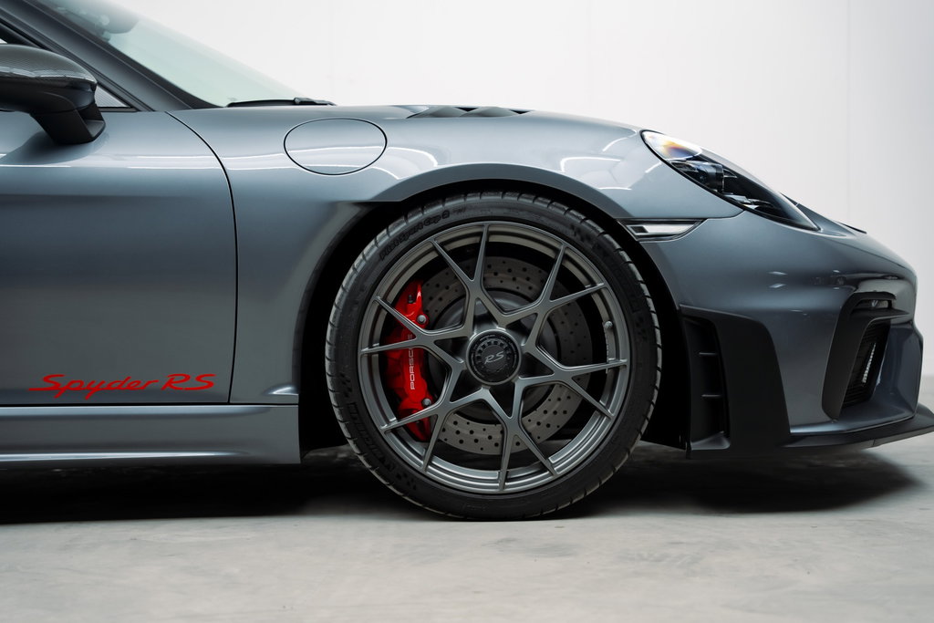Porsche 718 Spyder RS
