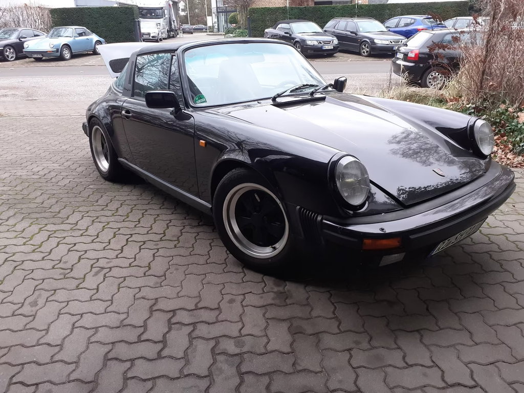 Porsche 911 Carrera 3.2