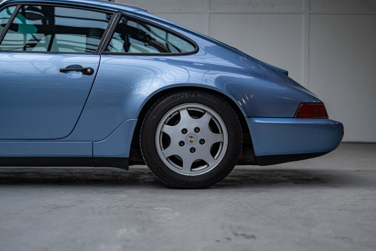 Porsche 964 Carrera 4