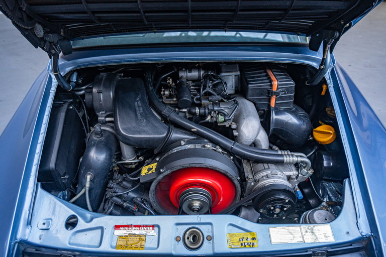 Porsche 964 Carrera 4
