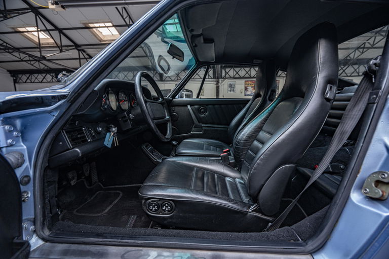 Porsche 964 Carrera 4