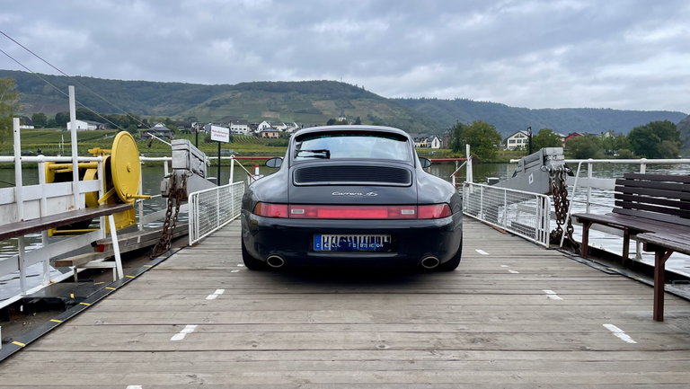 Porsche 993 Carrera 4S
