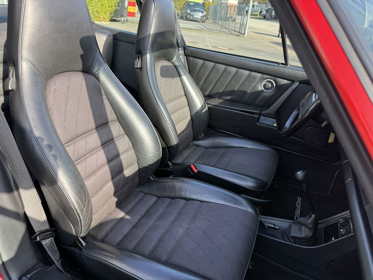 Porsche 911 Carrera 3.2