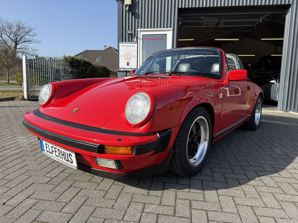 Porsche 911 Carrera 3.2