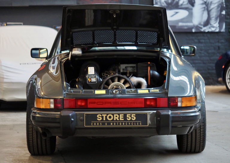 Porsche 911 Carrera 3.2