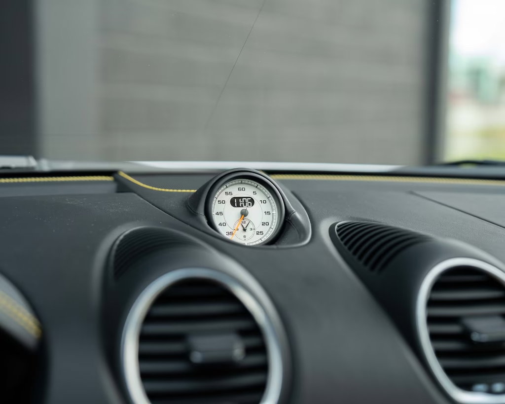 Porsche 718 Cayman GT4