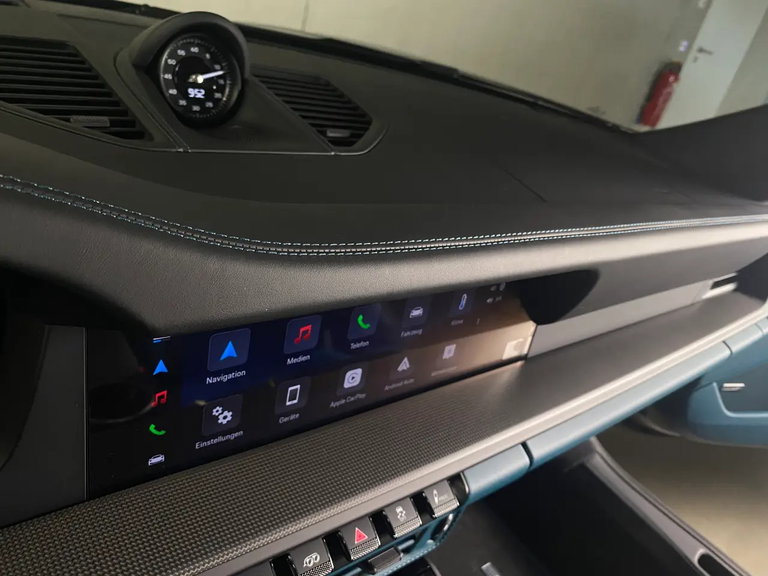 Porsche 992.2 Carrera GTS