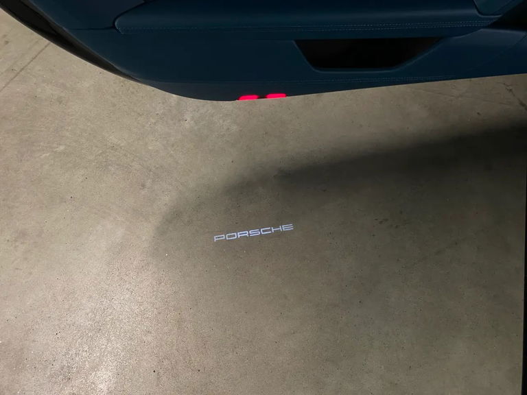 Porsche 992.2 Carrera GTS