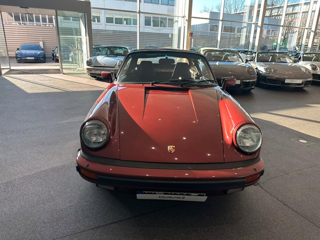 Porsche 911 Carrera 3.2