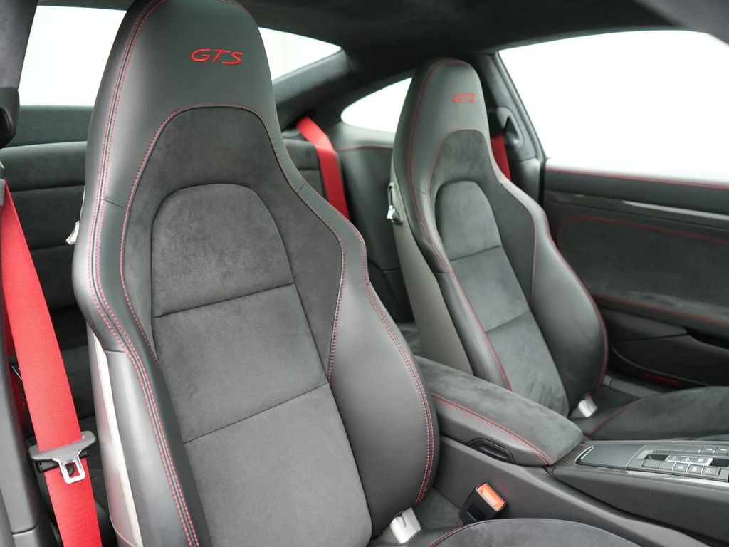 Porsche 991.2 Carrera 4 GTS