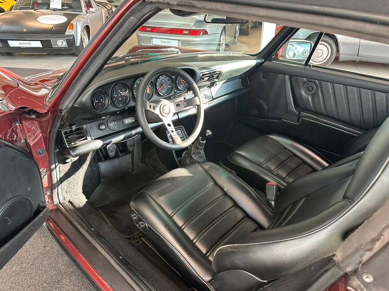 Porsche 911 Carrera 3.2