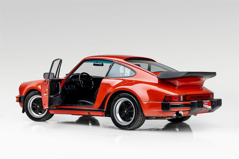 Porsche 911 Carrera 3.2 WTL